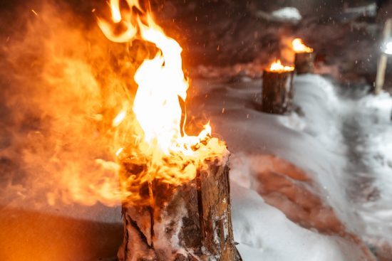 как обращаться к священнику в православной церкви. название священников в христианстве. форма обращения к протоиерею. письменное обращение к владыке. три степени священства в православии.
