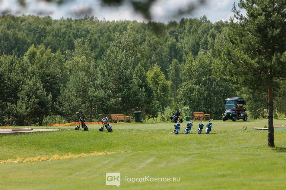 KT940A транзисторының схемасы Орыстардың ән айтып тұрған суреті